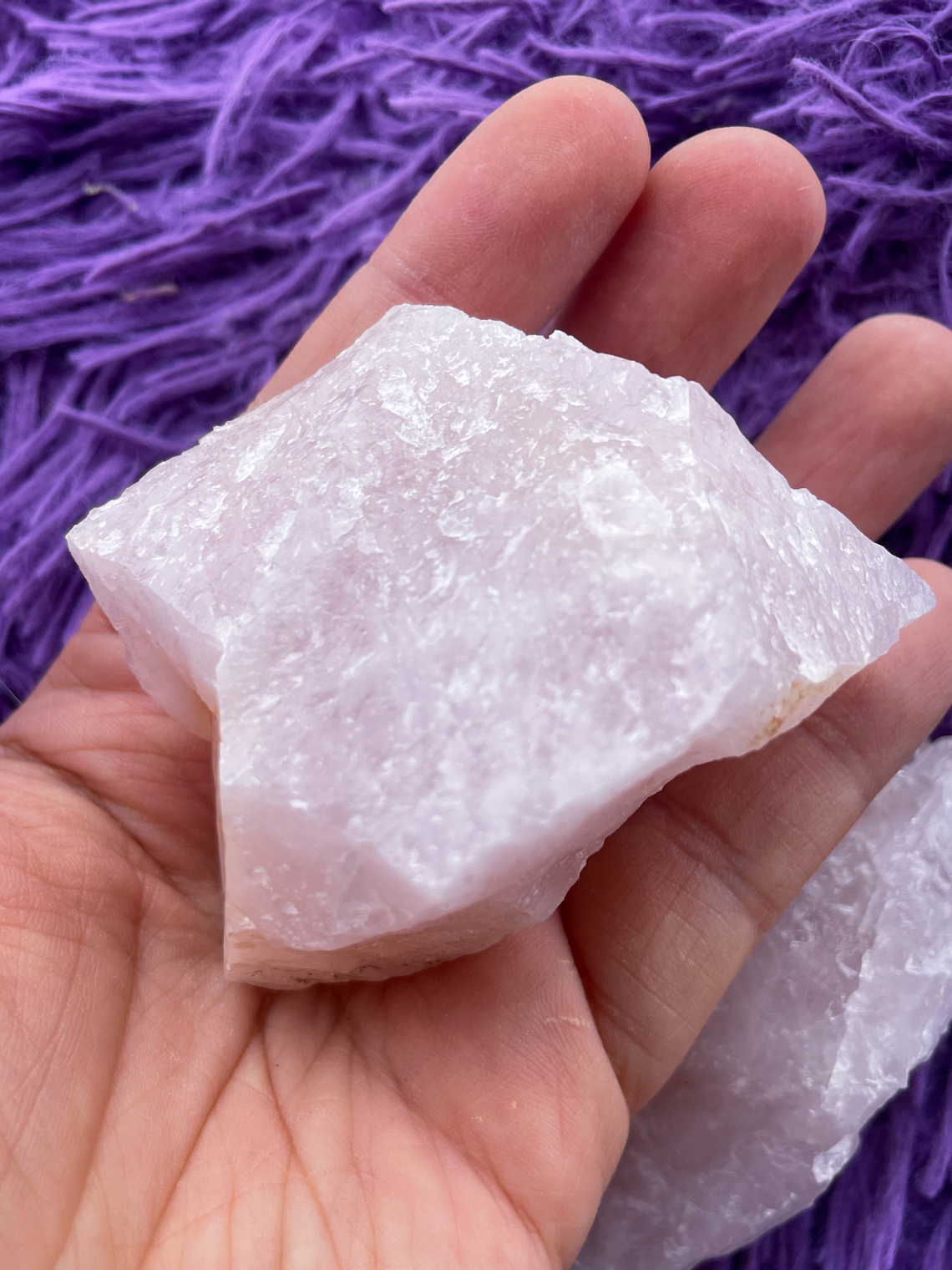 Cuarzo rosa en bruto natural  5