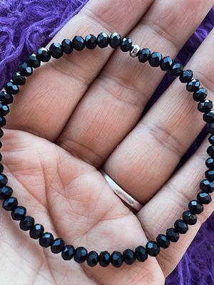 Pulsera negra protección cristal 4mm