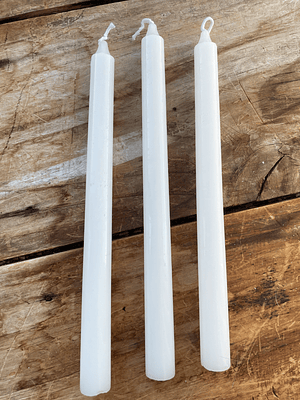 Vela blanca lisa estilo candelabro