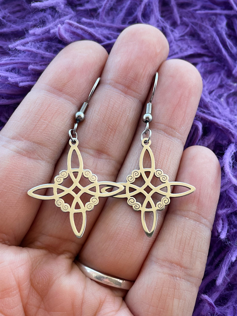 Aros nudo de bruja acero inoxidable  1