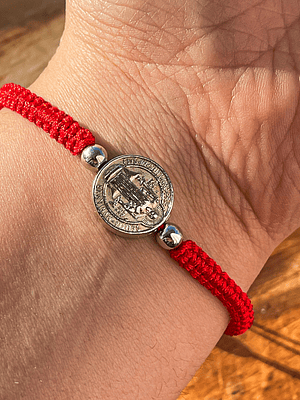 Pulsera san Benito protección 
