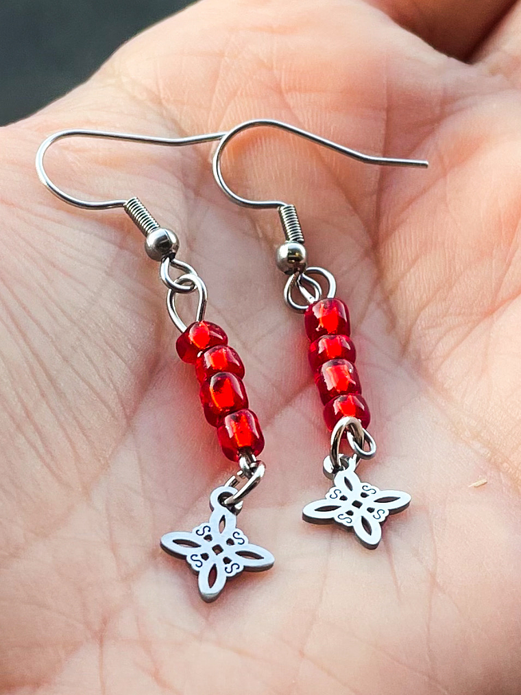 Aros nudo de bruja mostacilla roja  2