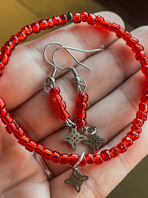 Conjunto pulsera + aros nudo de bruja mostacillas 