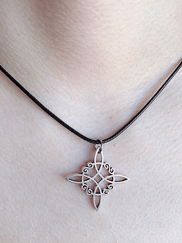 Collar nudo de bruja alpaca 