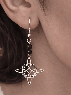 Aros nudo de bruja ónix negro 