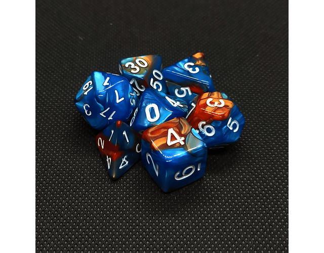 Dados nebulosa, azul con naranjo, números blancos