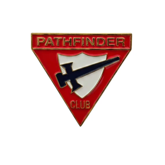 Pin triangulo pathfinder 