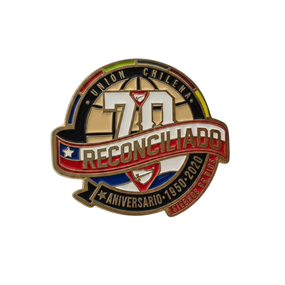 Pin aniversario 70 años 