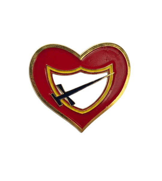 Pin corazón de conquistador 