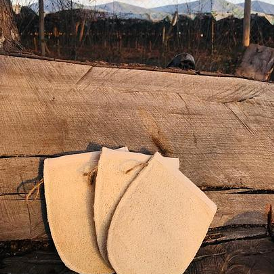 ESPONJA VEGETAL EXFOLIANTE / LUFAS GUANTE 1