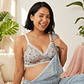 Sostén Maternal Julietta, Broche Lactancia, Encaje, VerdeCementoFlores - Miniatura 12