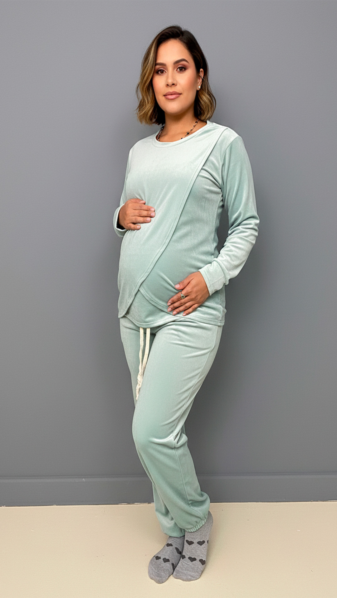 Buzo Maternal Plush, Aperturas Laterales, Lactancia 34