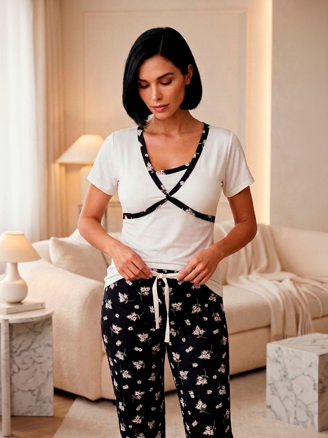 Pijama Maternal Cruzada Manga Corta: Dual-Skin - Negro Floreado 6