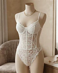 Lenceria body con encaje 