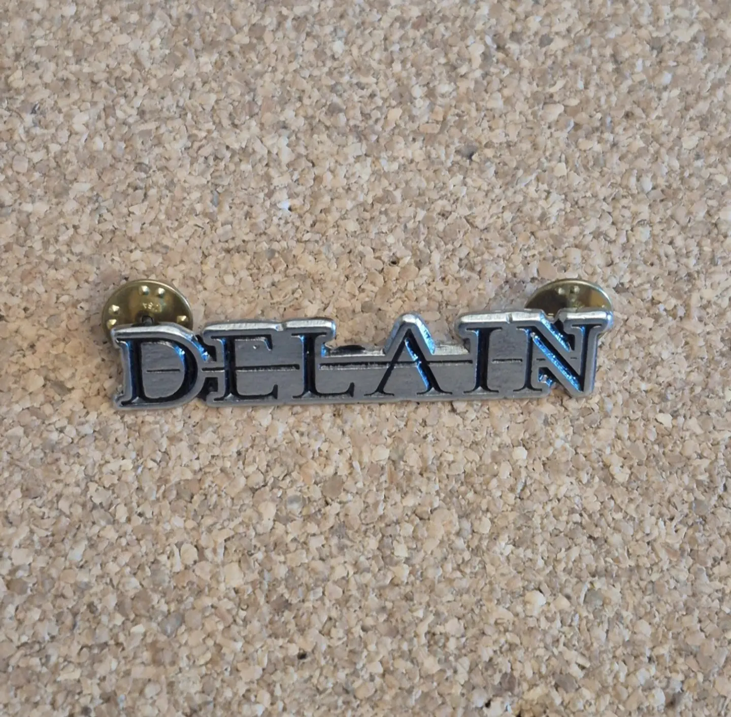 Pin Delain - Metal Logo (Double Clutch) 2