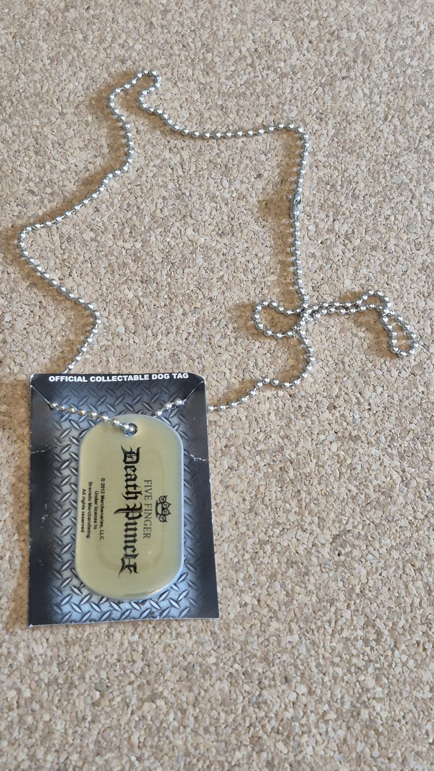 Colar Dog Tag Five Finger Death Punch (5FDP) 2