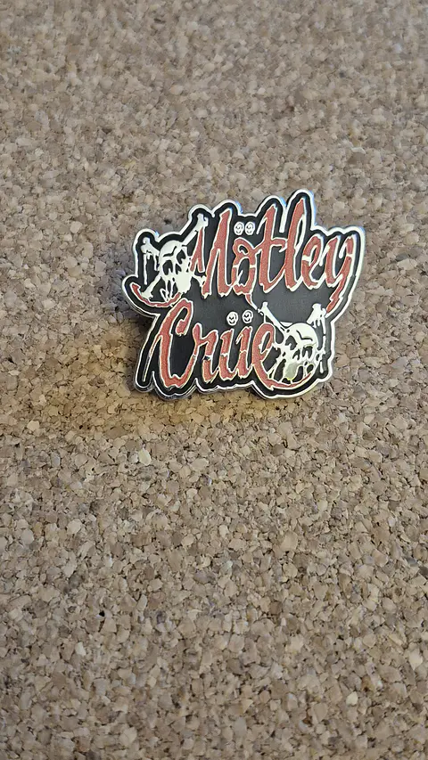 Pin Mötley Crüe - Skeleton Lovers (Double Clutch)
