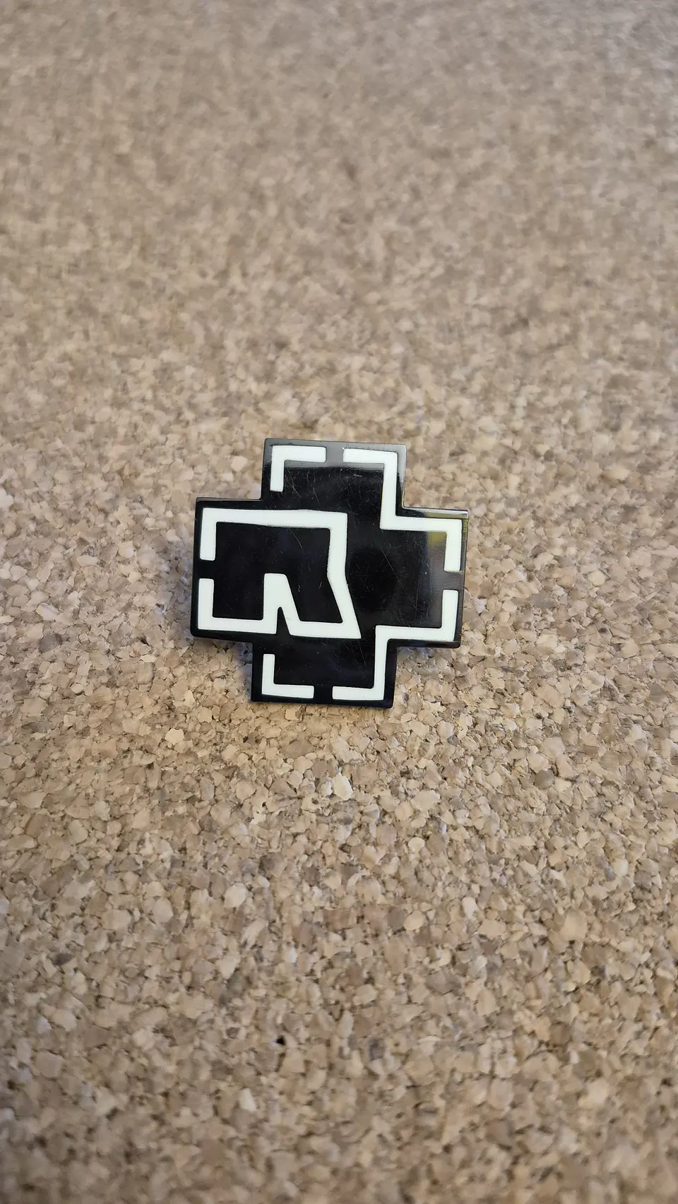 Pin Rammstein - Industrial Logo (Single Clutch) 1