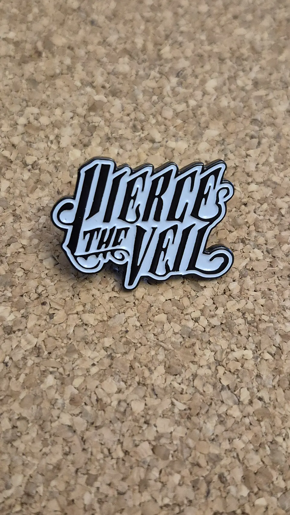 Pin Pierce The Veil - Script Logo (Single Clutch) 1
