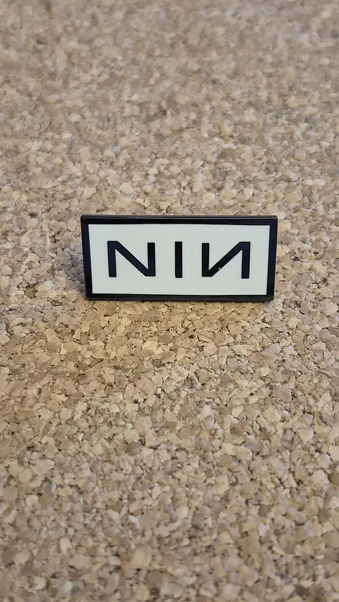 Pin Nine Inch Nails (Single Clutch)