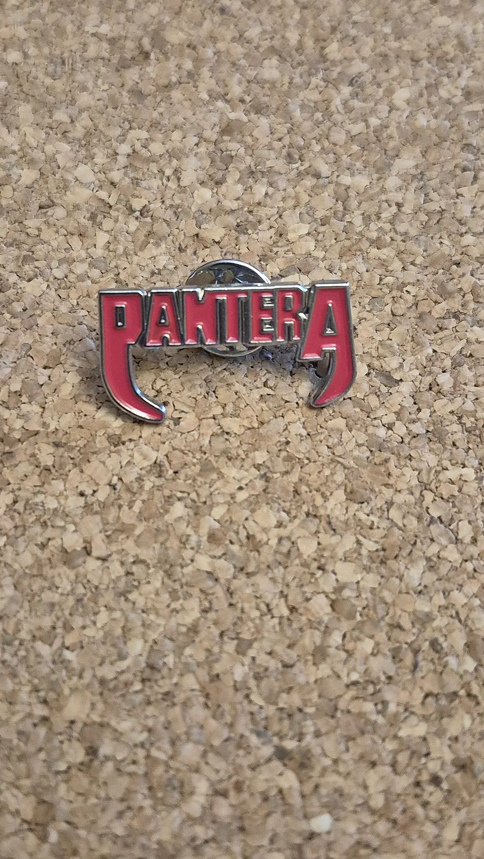 Pin Pantera - Logo Cut Out (Single Clutch) 1