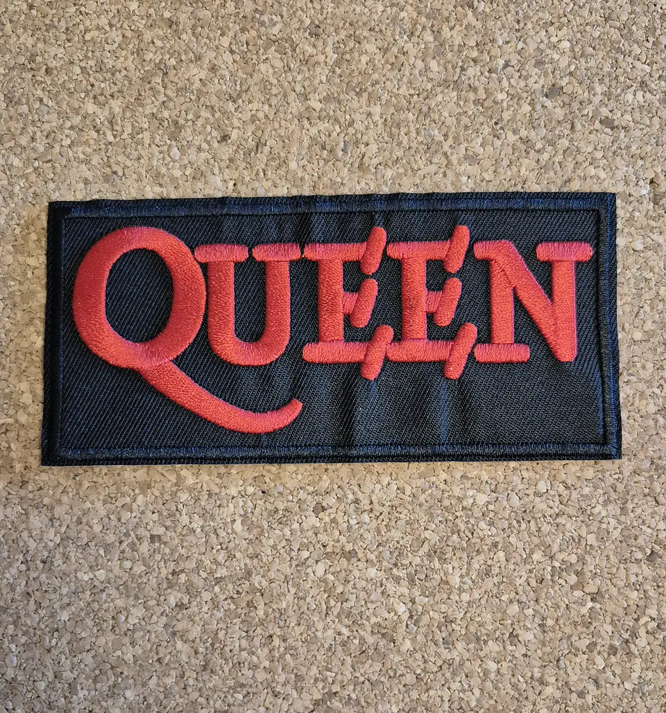 Queen Patch - Embroidered (Iron-on) 1