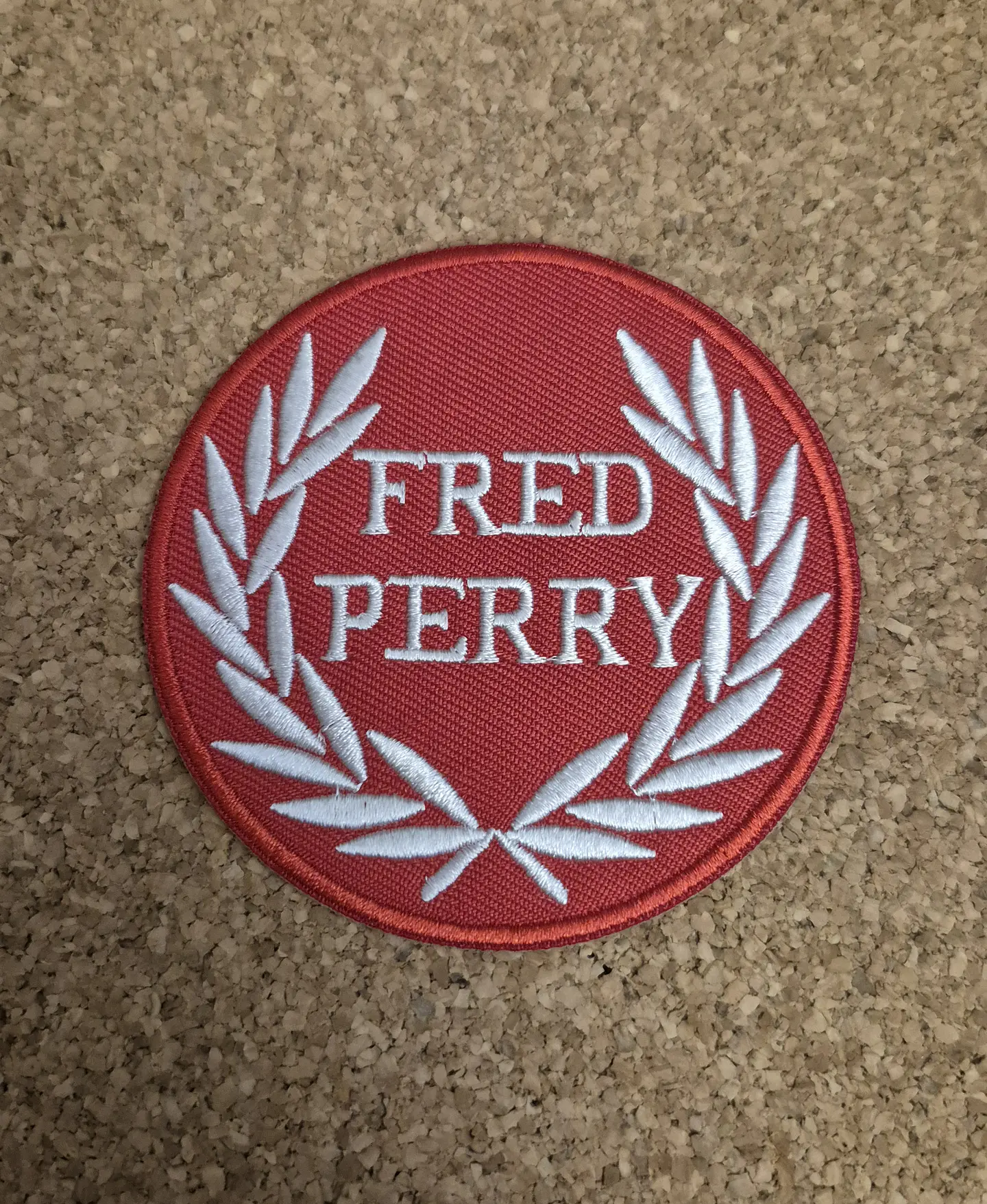 Fred Perry Patch – Embroidered (Iron-on) 2 Modelos 1