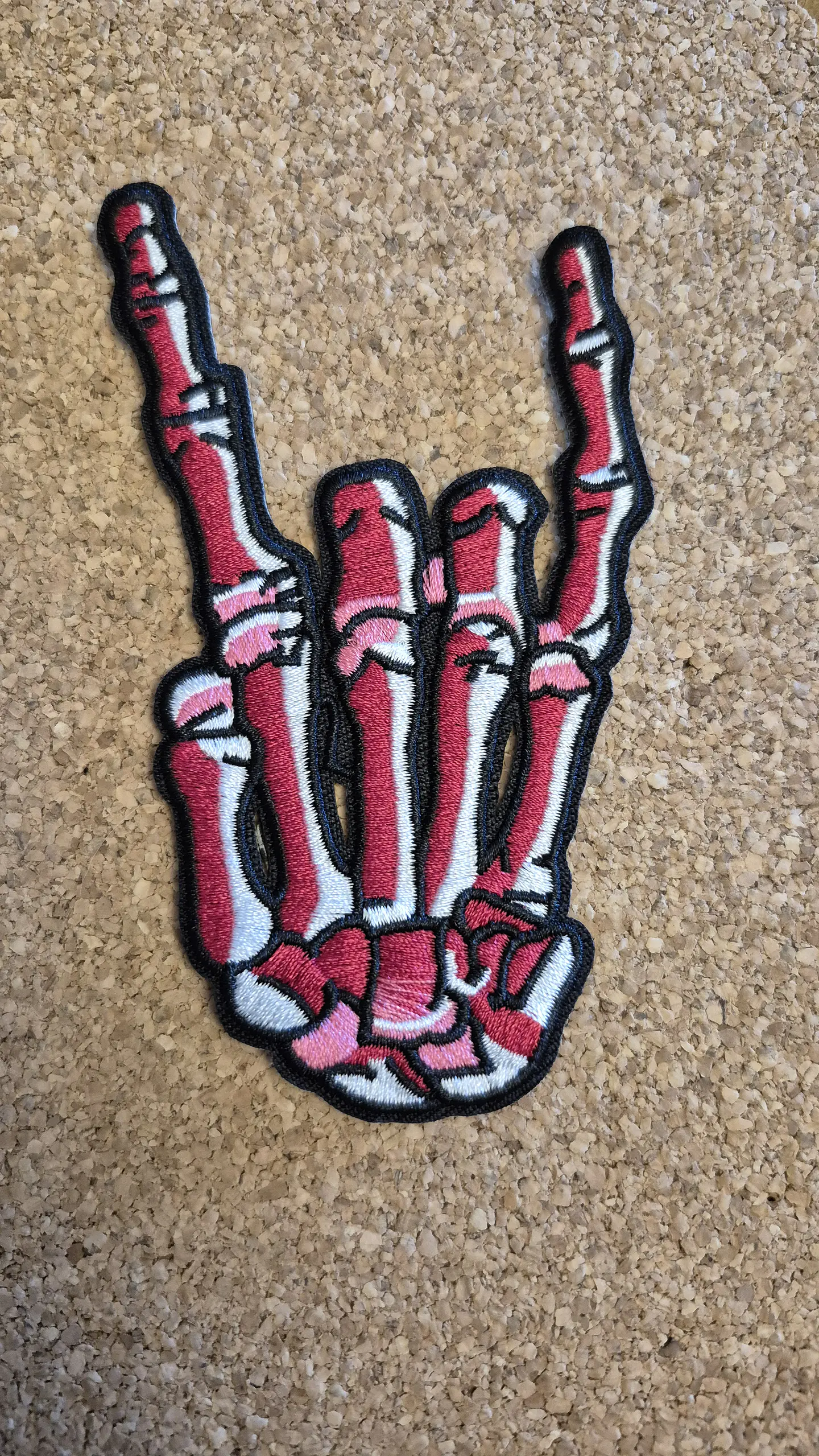 Skeleton Hand Metal Sign Patch (Iron-On) 3 modelos 3
