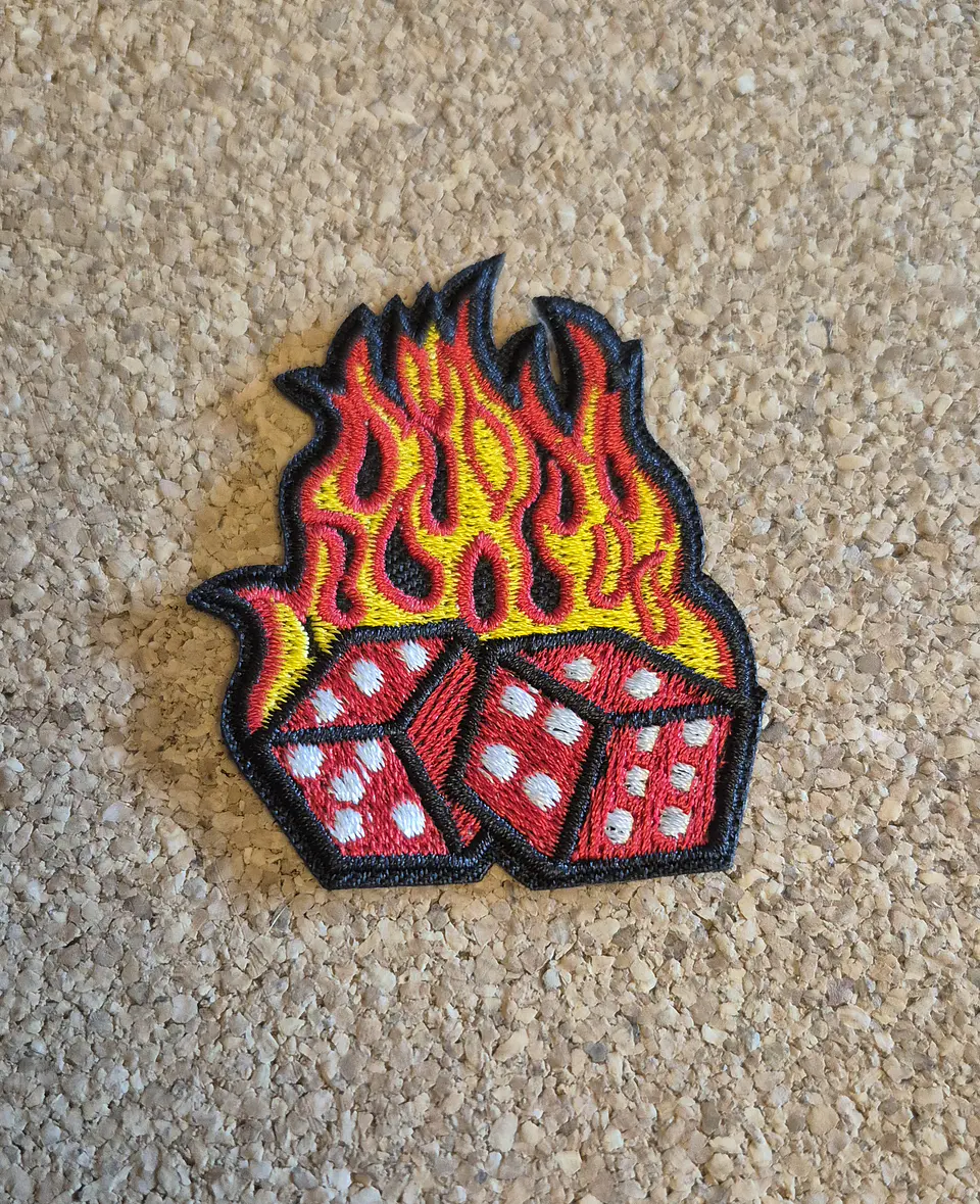 Fire & Rebel Patches (Iron-On) – 4 Modelos 1