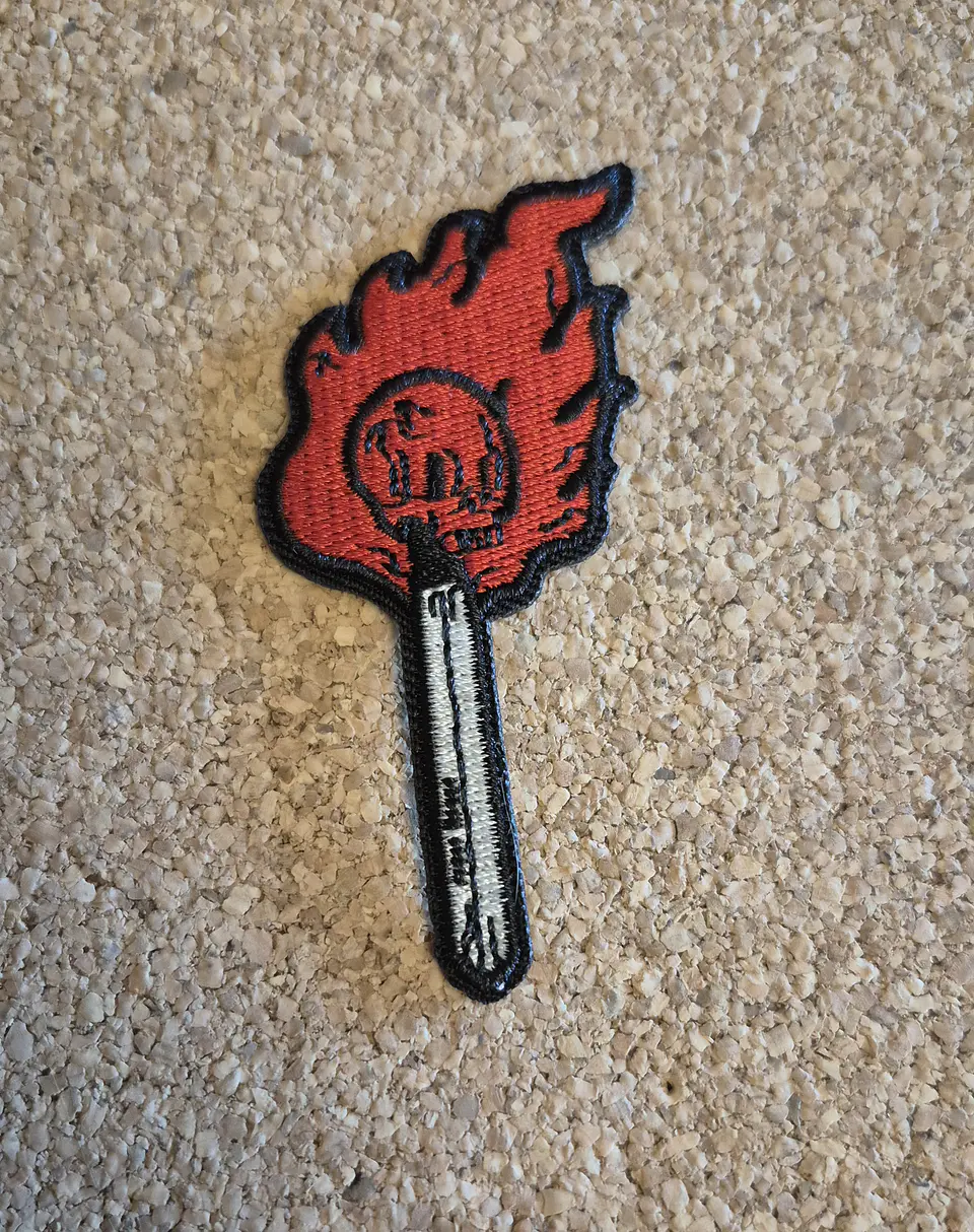 Fire & Rebel Patches (Iron-On) – 4 Modelos 2