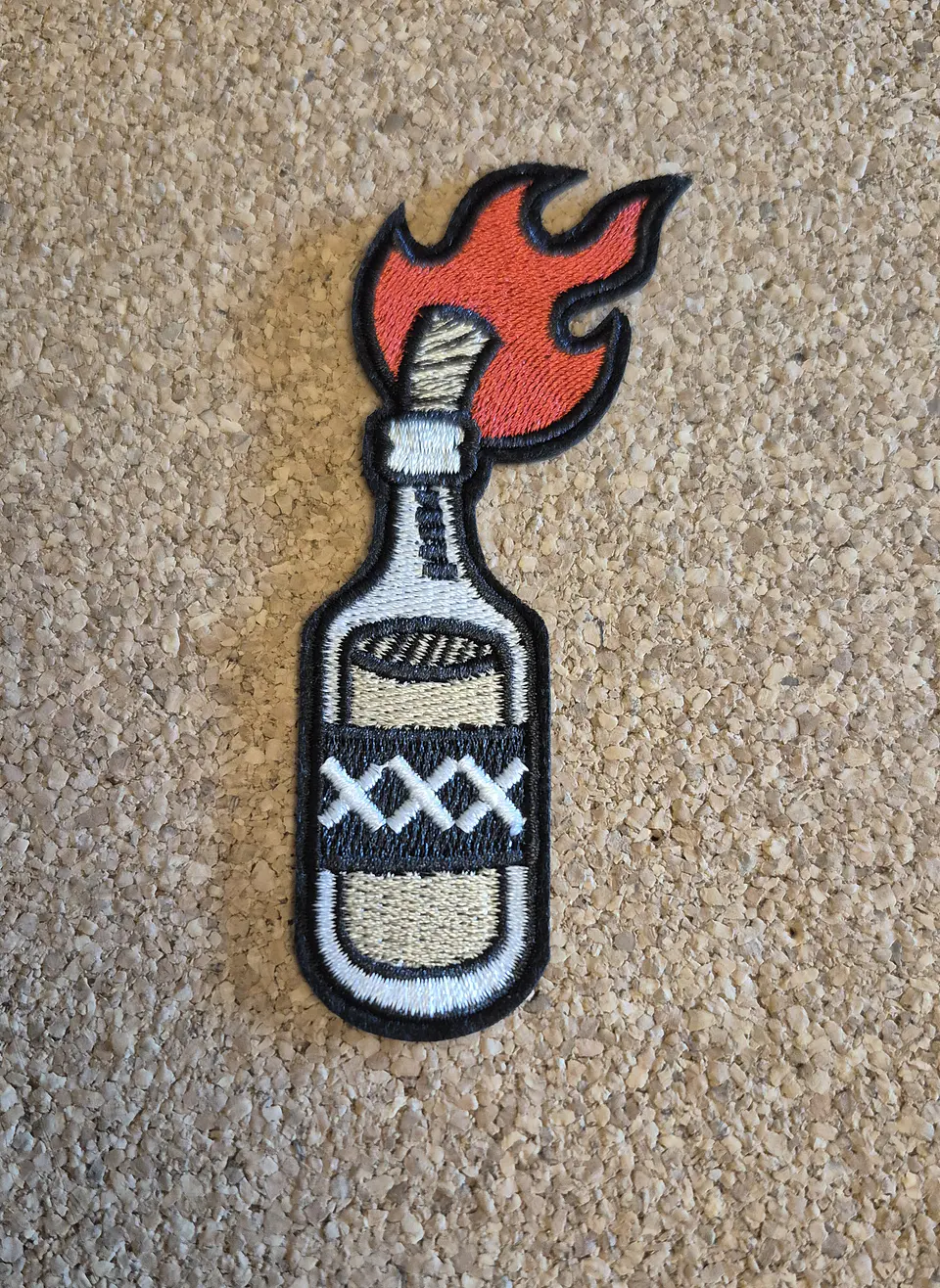 Fire & Rebel Patches (Iron-On) – 4 Modelos 3