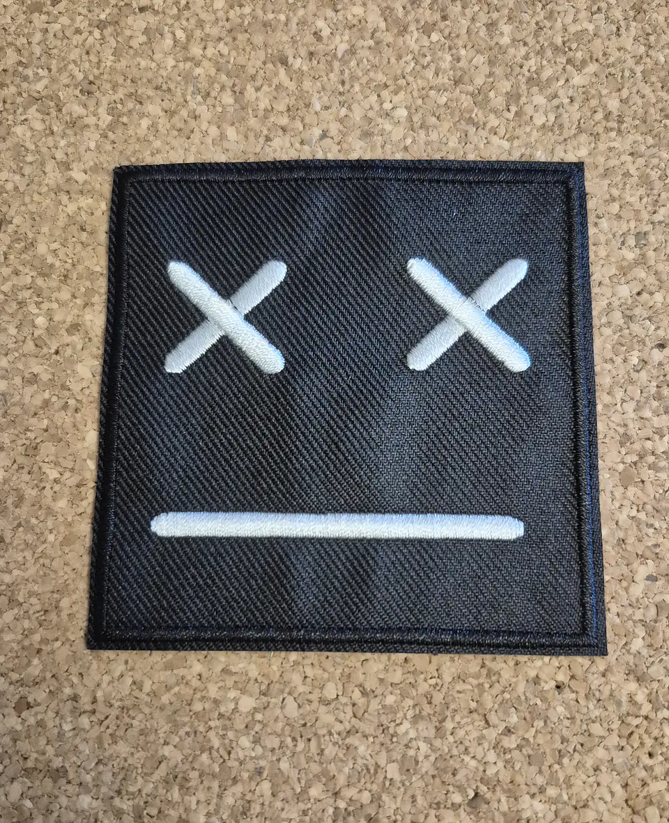 Statement & Pop Culture Patches (Iron-On) – 10 Modelos 8