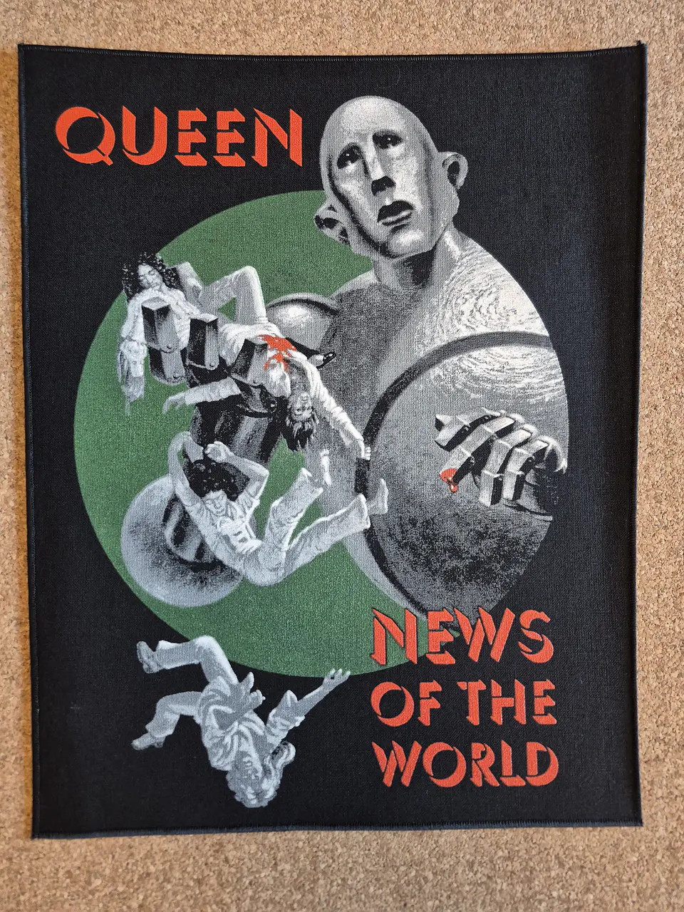 Queen Backpatch – 2 Modelos 1