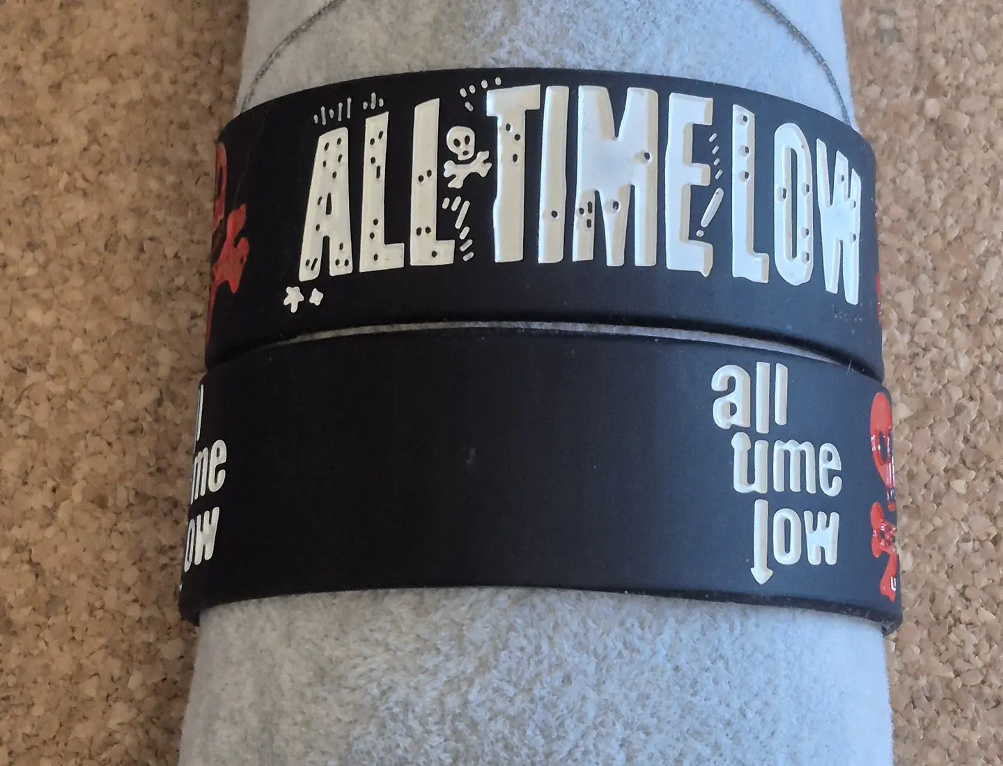 Pulseiras de Silicone - Bandas & Artistas (Letras A-L) 3