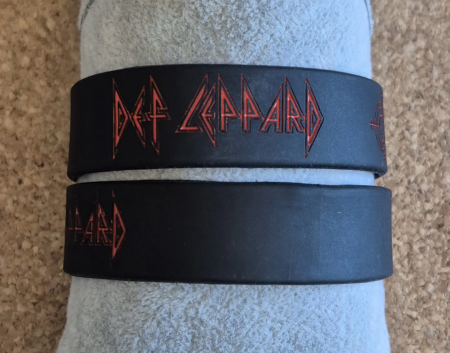 Pulseiras de Silicone - Bandas & Artistas (Letras A-L) 15