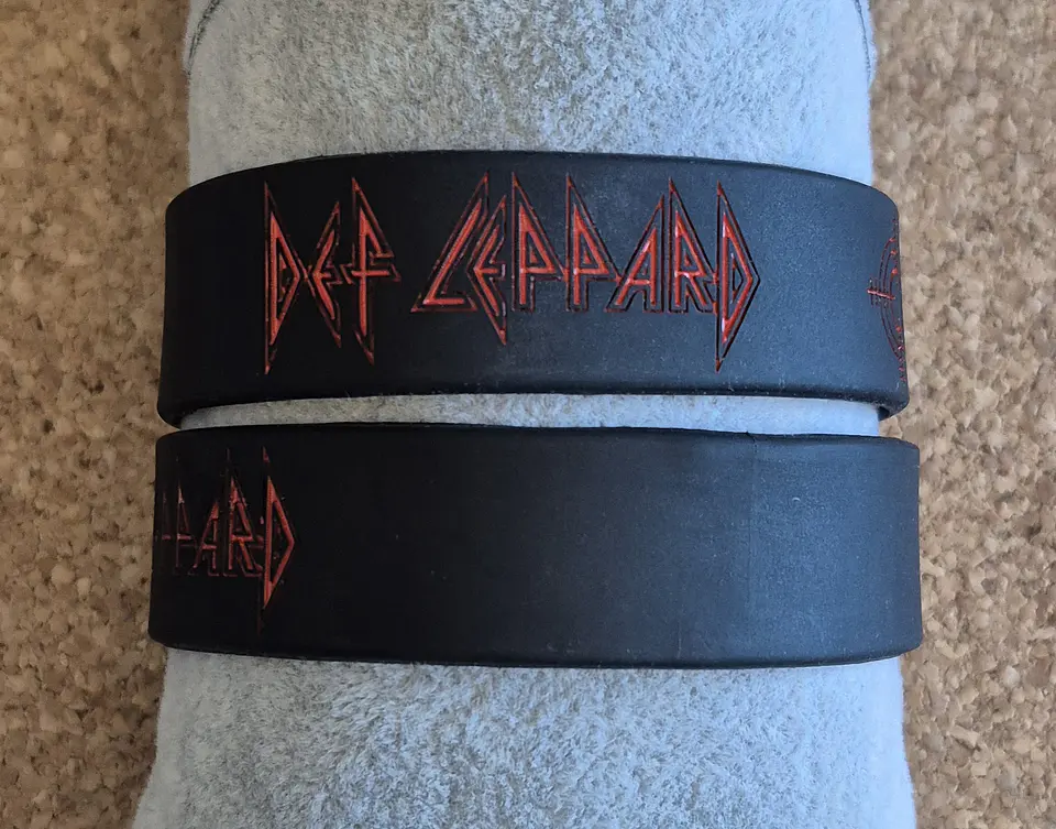 Pulseiras de Silicone - Bandas & Artistas (Letras A-L) 15