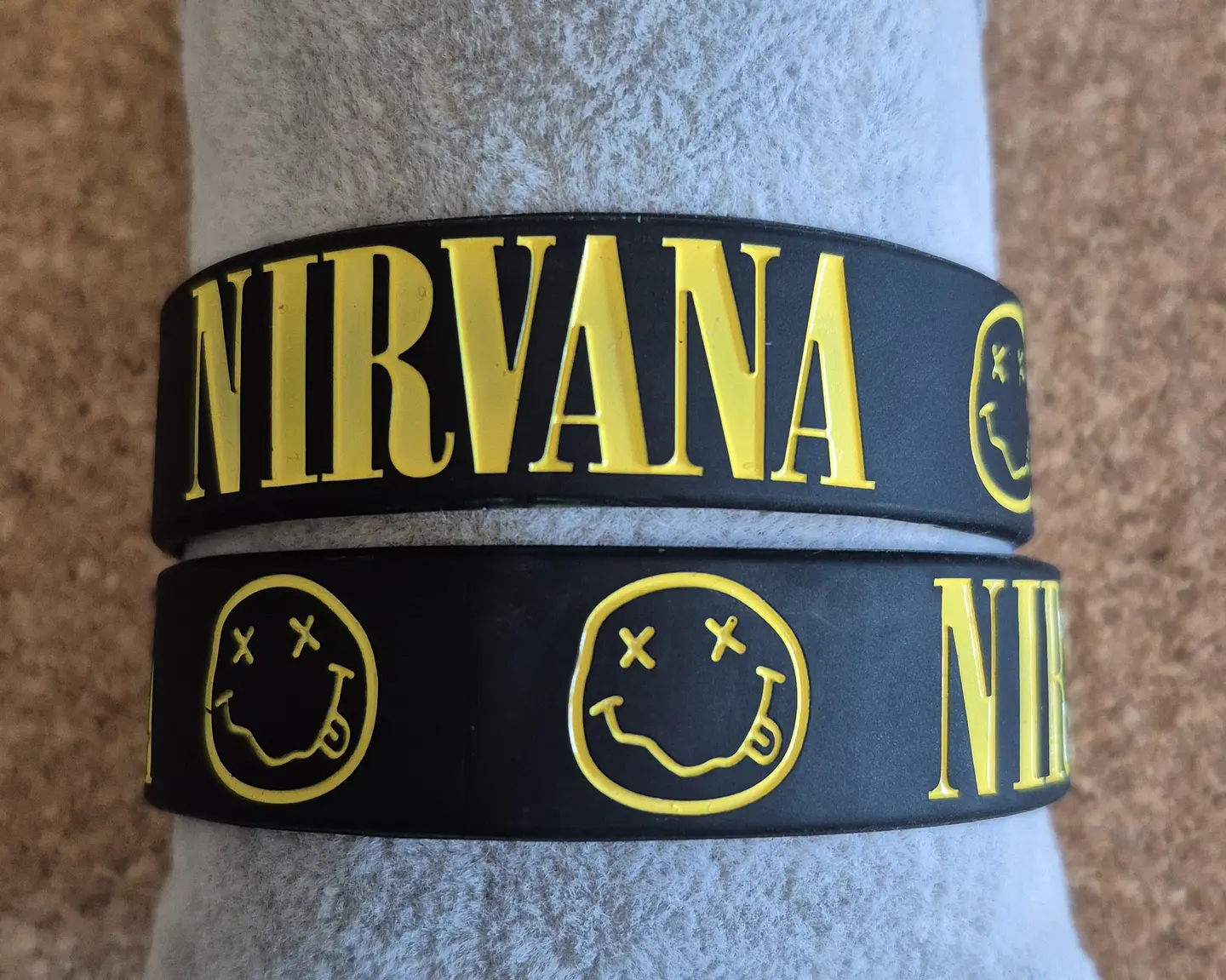 Pulseiras de Silicone - Bandas & Artistas (Letras M-Z) 11