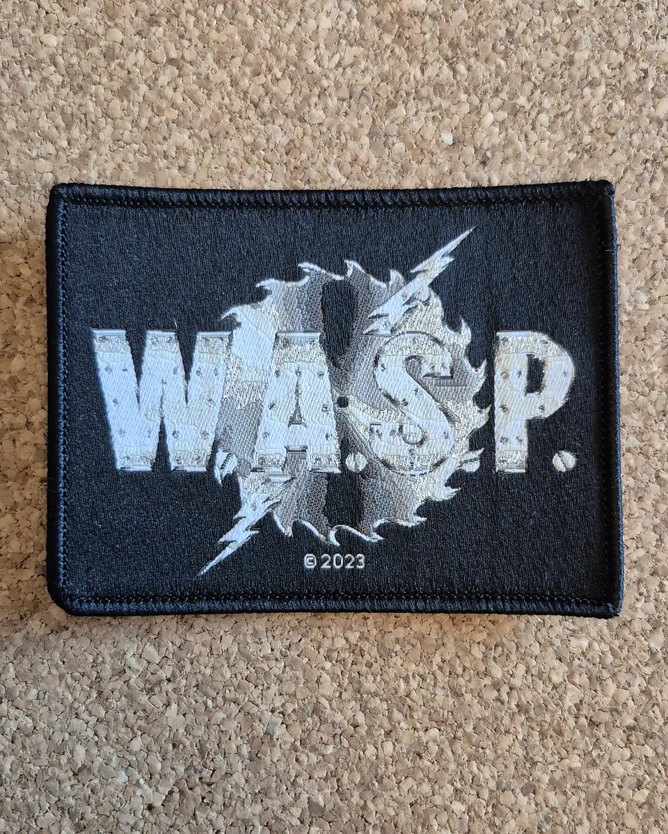 Wasp - Embroidered & Woven 2 Modelos 1