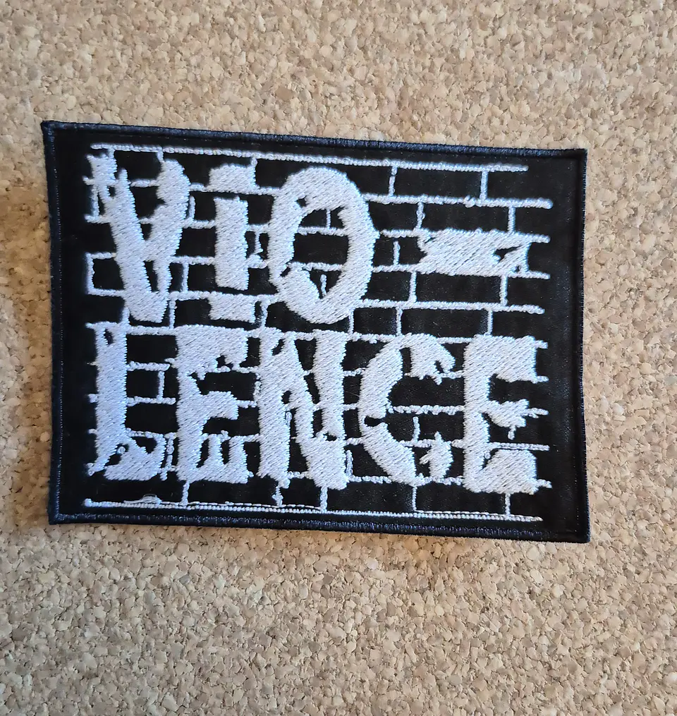 Vio-lence Patch - Embroidered & Woven 2 Modelos (Desde 8,00€) 2