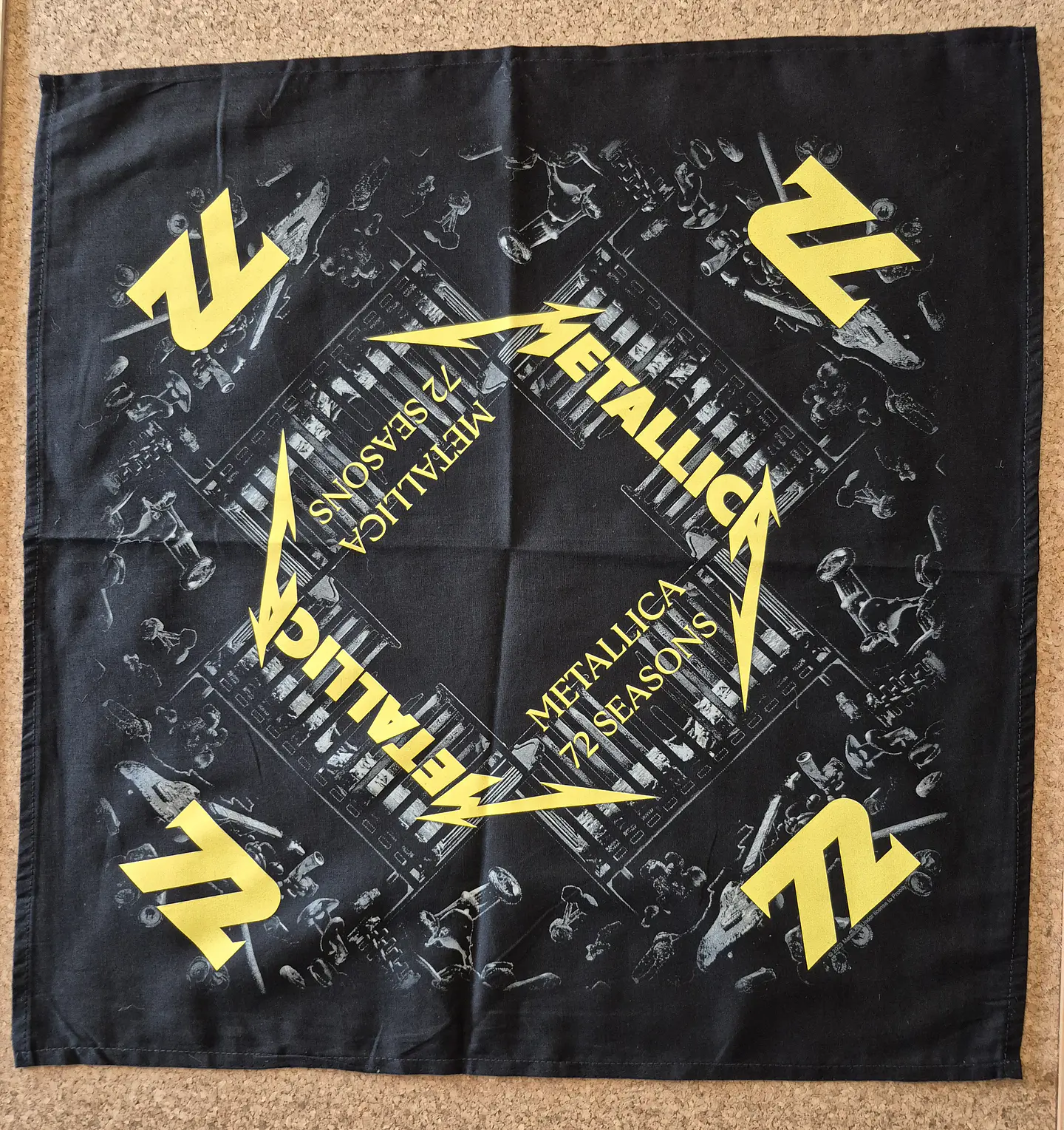 Bandana Metallica - 4 Modelos 4