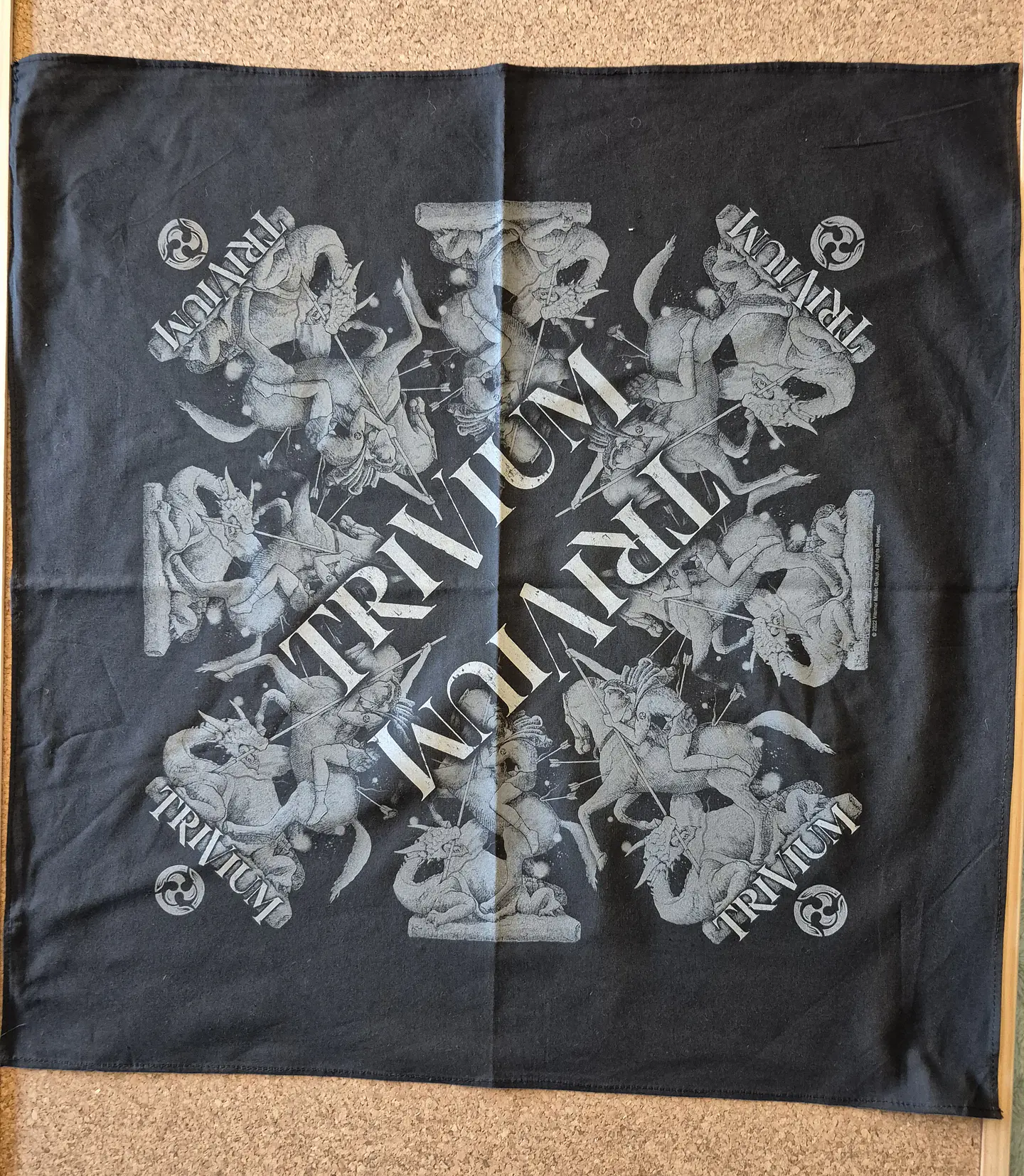 Bandana Trivium  2