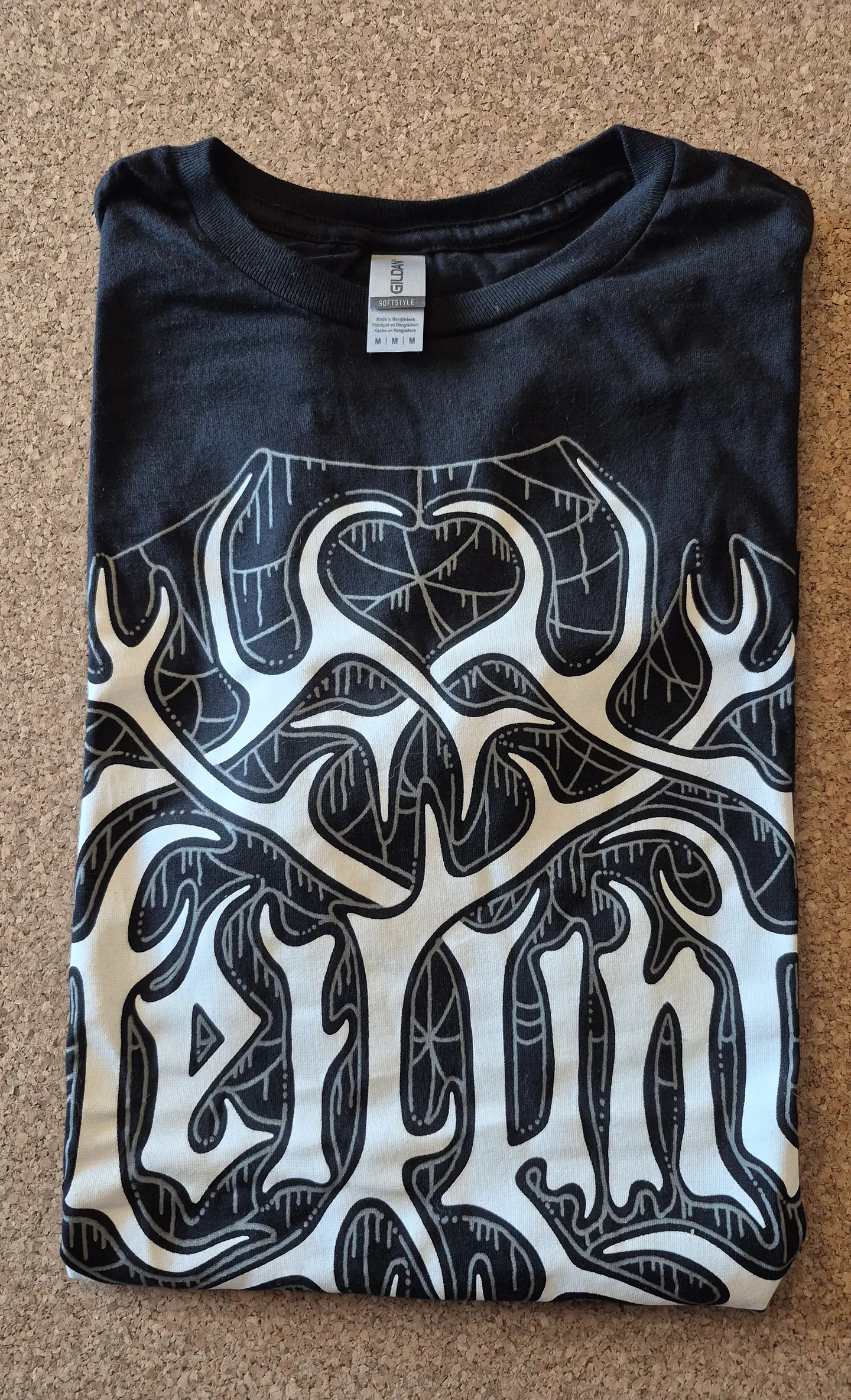 T-Shirt Heilung – Runes & Symbols Design (Tamanho M) 2