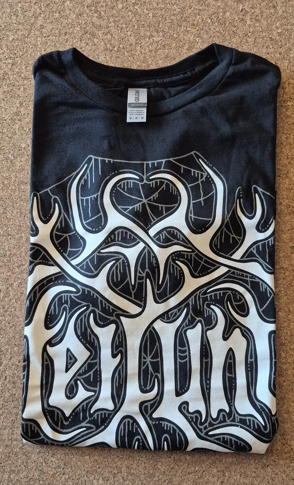 T-Shirt Heilung – Runes & Symbols Design (Tamanho M) 2