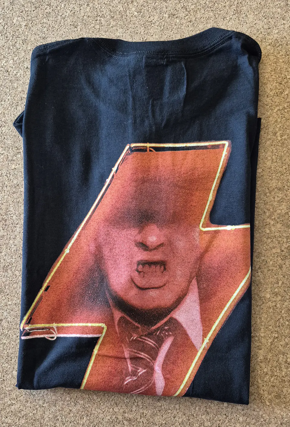 T-Shirt Ac/dc – Angus PWR UP (Tamanho M)  2
