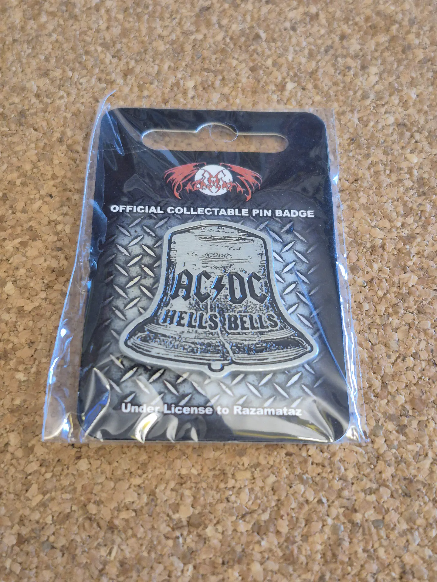 ​Pin AC/DC - Hells Bells (Double Clutch) 1