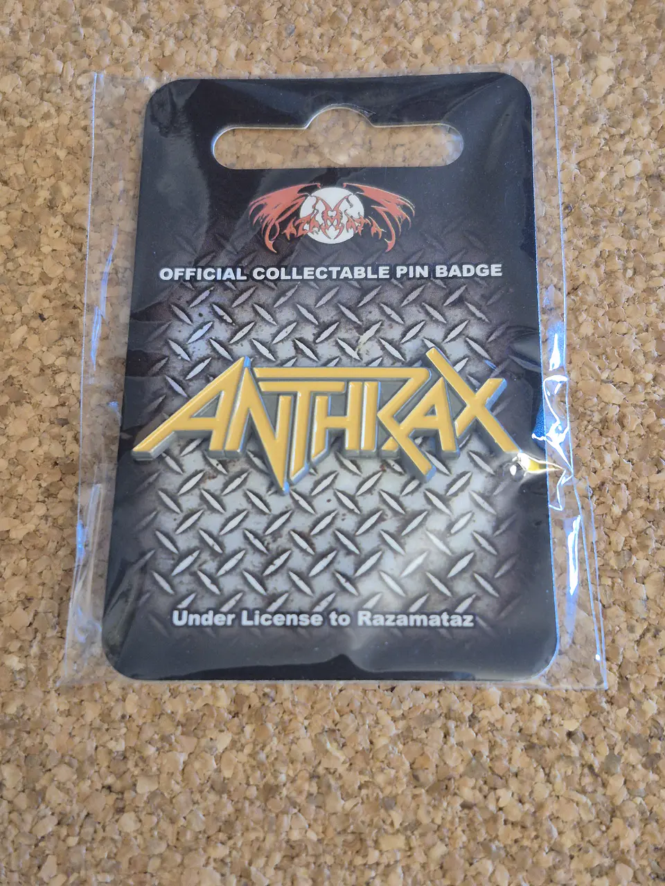 ​Pin Anthrax - Logótipo Amarelo (Double Clutch) 1