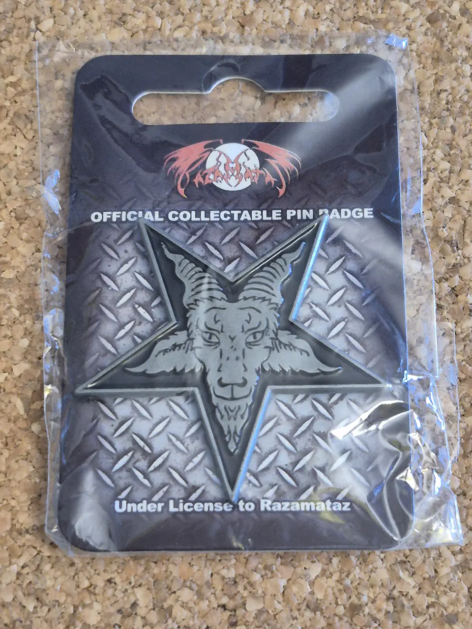 ​Pin Pentagram / Baphomet - Sabático Metálico (Double Clutch) 1