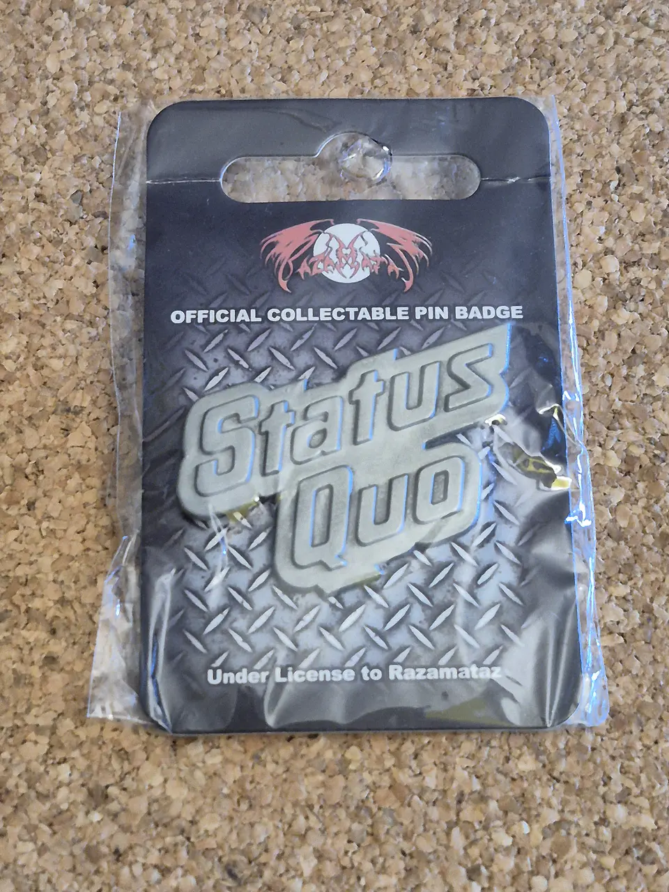 ​Pin Status Quo - Logótipo Clássico (Double Clutch) 1