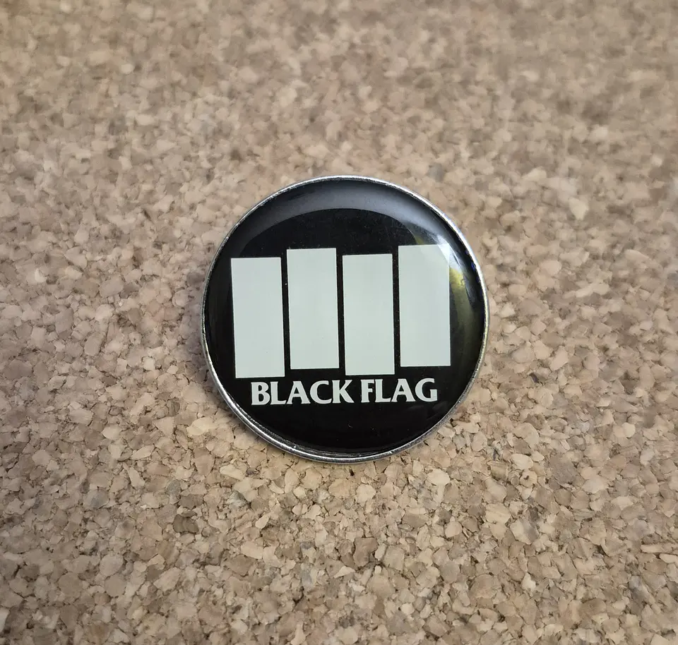 Pin Black Flag (Single Clutch) 1