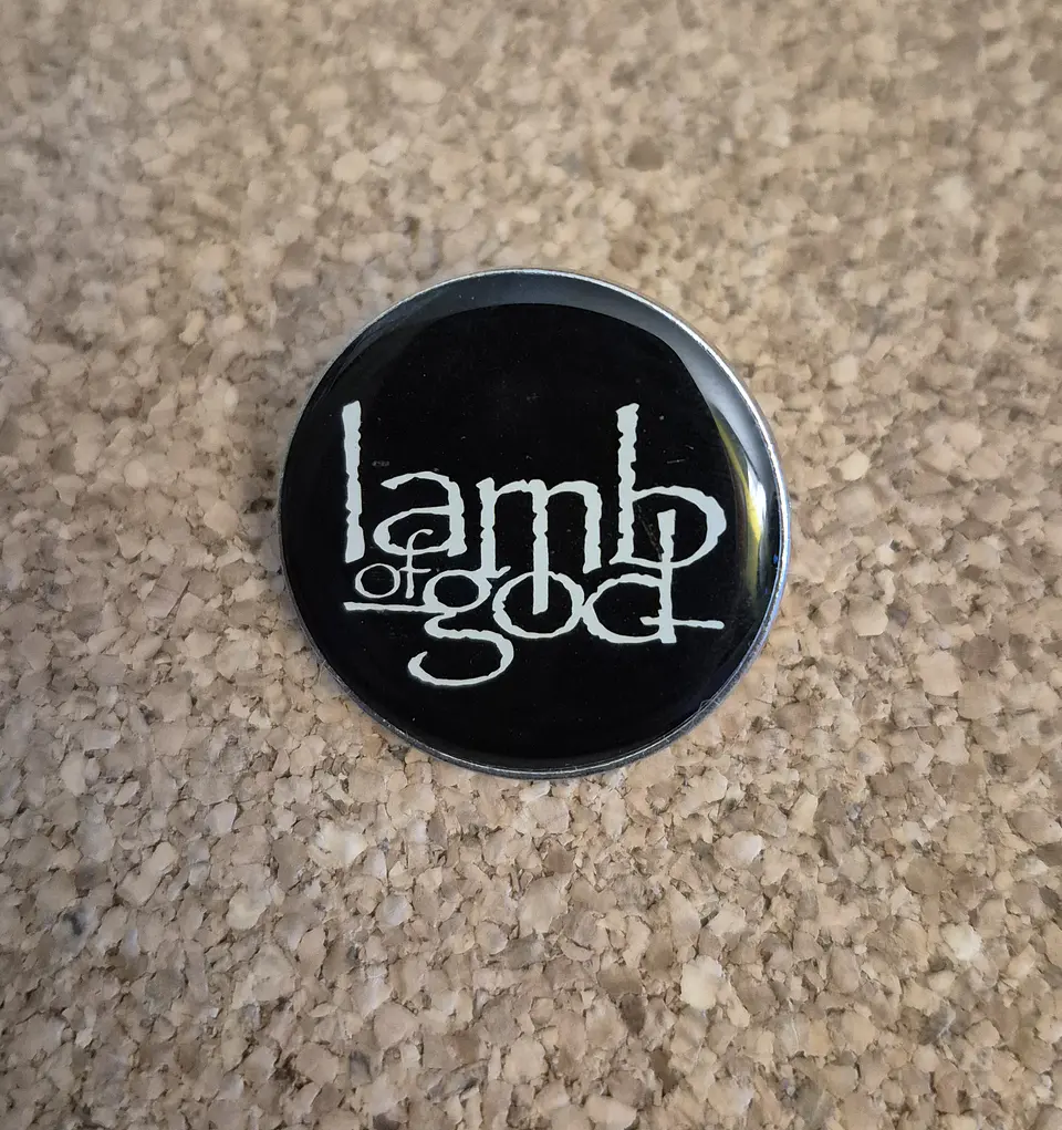 Pin Lamb Of God (Single Clutch) 1